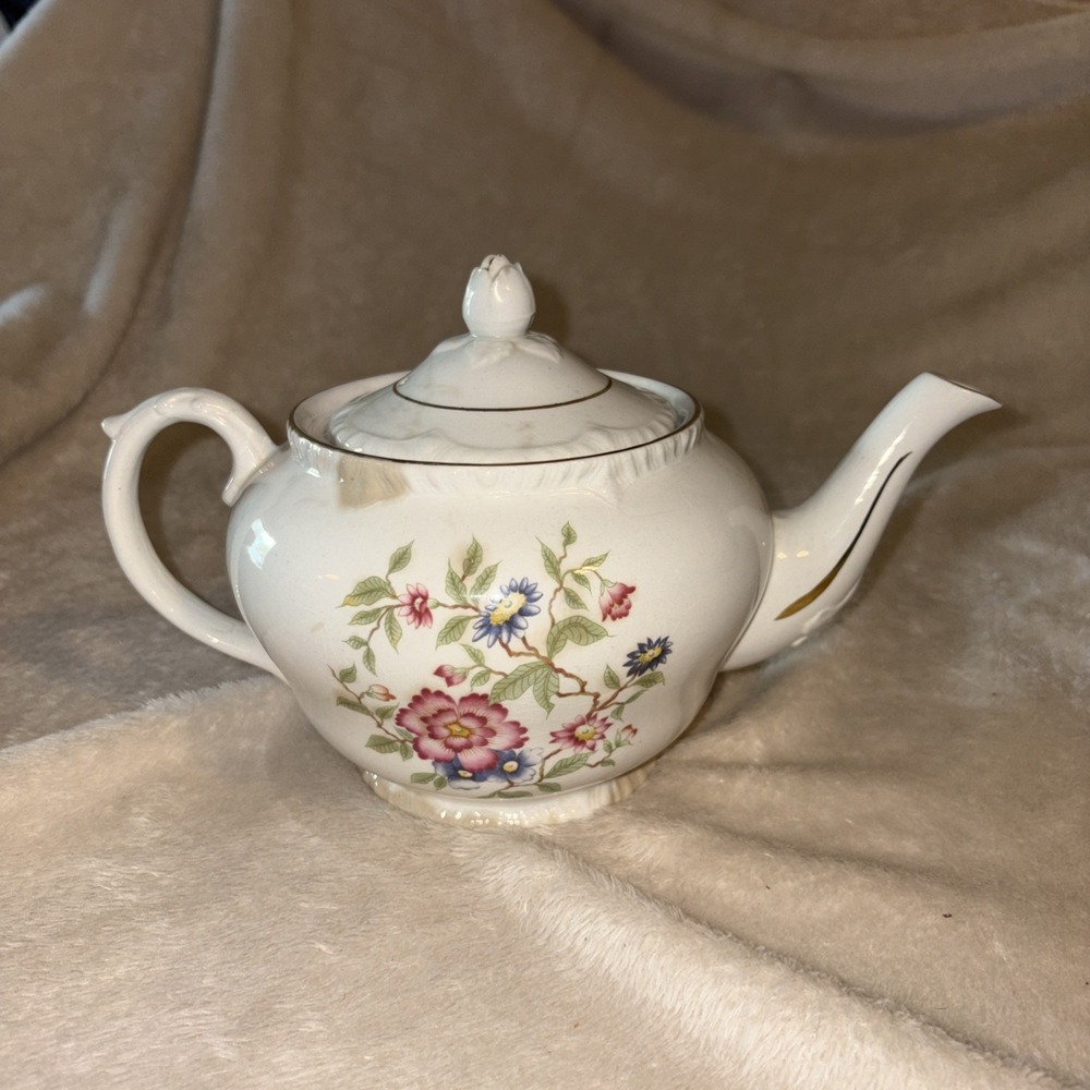 Vintage Teapot, Staffordshire ENGLAND Floral Fine Ceramics. FLAWS - Picture 4 of 7